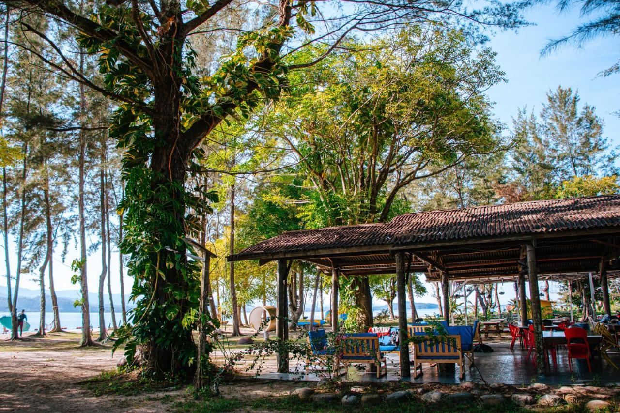 Ara Dinawan Island Resort Papar エクステリア 写真
